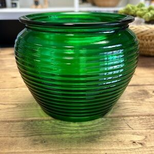 Vintage National Potteries Company Emerald Green Beehive Bowl/Vase